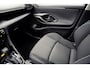 Toyota Yaris Full Hybrid Dynamic Plus Automaat | Nieuw uit doos!! | Storm Grey Metallic | Dodehoeksensoren | Carplay | Stoel- en Stuurverwarming | Adapt.Cruise