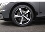 Volvo V40 T3 Polar+ Sport | Panoramadak | Harman Kardon | Camera | Parkeersensoren voor en achter | Stoelverwarming |