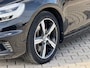 Volvo V40 T3 Polar+ Sport | Panoramadak | Harman Kardon | Camera | Parkeersensoren voor en achter | Stoelverwarming |