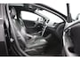Volvo V40 T3 Polar+ Sport | Panoramadak | Harman Kardon | Camera | Parkeersensoren voor en achter | Stoelverwarming |
