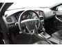 Volvo V40 T3 Polar+ Sport | Panoramadak | Harman Kardon | Camera | Parkeersensoren voor en achter | Stoelverwarming |