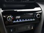 Toyota Yaris Cross 1.5 Hybrid Dynamic Limited + Dealer onderhouden | Stoelverwarming | Parkeersensoren voor+achter |