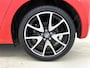 Toyota Yaris 1.5 Hybrid Executive Limited | Dealer onderhouden | Stoel+stuurwielverwarming | Head-up display | Half lederen bekleding | Climate Control | Cruise Control Adaptive | Achteruitrijcamera |