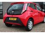 Toyota Aygo 1.0 VVT-i x / Zuinig / Bluetooth / 1ste eigenaar / N.A.P.