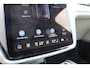 Volvo EX90 Twin Motor Ultra 7p. 111 kWh | Panoramadak | Luchtvering | Bose Premium audio | 360 Parkeercamera | Soft Close Portieren | Head-Up Display | Stoelventilatie | Stoel-/Stuurwielverwarming | Trekhaak | Adaptieve Cruise Control | 21 inch Lichtmetalen velgen