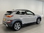 Hyundai Kona 1.6 GDI HEV Premium LED | LEDER | NAVIGATIE | KEYLESS | ZEER COMPLETE SUV!