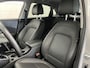 Hyundai Kona 1.6 GDI HEV Premium LED | LEDER | NAVIGATIE | KEYLESS | ZEER COMPLETE SUV!