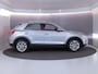Volkswagen T-Roc 1.5 TSI Style 150 pk Automaat (DSG) | Navigatie | Trekhaak (afneembaar) | Parkeersensoren (Park assist) | Achteruitrijcamera | Keyless | Elektr. achterklep |