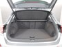 Volkswagen T-Roc 1.5 TSI Style 150 pk Automaat (DSG) | Navigatie | Trekhaak (afneembaar) | Parkeersensoren (Park assist) | Achteruitrijcamera | Keyless | Elektr. achterklep |