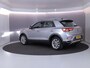 Volkswagen T-Roc 1.5 TSI Style 150 pk Automaat (DSG) | Navigatie | Trekhaak (afneembaar) | Parkeersensoren (Park assist) | Achteruitrijcamera | Keyless | Elektr. achterklep |