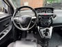 Lancia Ypsilon 0.9 TwinAir Platinum /bj.2012/ parelmoer wit / leder/airco/sportvelgen/ APK 07/2027 /NAP met 218233 km./zeer zuinig