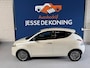 Lancia Ypsilon 0.9 TwinAir Platinum /bj.2012/ parelmoer wit / leder/airco/sportvelgen/ APK 07/2027 /NAP met 218233 km./zeer zuinig