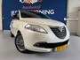 Lancia Ypsilon 0.9 TwinAir Platinum /bj.2012/ parelmoer wit / leder/airco/sportvelgen/ APK 07/2027 /NAP met 218233 km./zeer zuinig