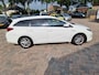 Toyota Auris Touring Sports 1.8 Hybrid Lease Panoramadak/Leer