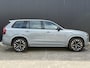 Volvo XC90 2.0 T8 Plug-in hybrid AWD Ultra Dark Panorama dak / Massage / Head-up display / Luchtvering / Elektr. stoelverstelling / Stoel-, stuur-, achterbank verwarming / Bowers & Wilkins