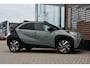 Toyota Aygo X 1.0 VVT-i S-CVT Envy Automaat 72pk | Aangepast naar handgas/rem | Elektrisch vouwdak | Parkeersensoren |