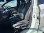 Peugeot 208 1.2 PureTech GT Pack Adaptieve Cruise | Leder/Alcantara Stoelen | Camera | Carplay | LED | Parkeersensoren Rondom | Navigatie | Achteruitrijcamera | Afwijkende dakkleur | Airco (automatisch)