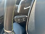 Peugeot 208 1.2 PureTech GT Pack Adaptieve Cruise | Leder/Alcantara Stoelen | Camera | Carplay | LED | Parkeersensoren Rondom | Navigatie | Achteruitrijcamera | Afwijkende dakkleur | Airco (automatisch)
