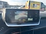 Peugeot 208 1.2 PureTech GT Pack Adaptieve Cruise | Leder/Alcantara Stoelen | Camera | Carplay | LED | Parkeersensoren Rondom | Navigatie | Achteruitrijcamera | Afwijkende dakkleur | Airco (automatisch)