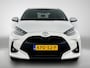 Toyota Yaris 1.5 Hybrid 115 First Edition Comfort Pack | BTW Voertuig | Stoel+stuurverwarming | Dodehoek detectie | Parkeersensoren voor+achter | Draadloze telefoonlader | Cruise Control Adaptive | Apple CarPlay/Android Auto |