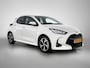 Toyota Yaris 1.5 Hybrid 115 First Edition Comfort Pack | BTW Voertuig | Stoel+stuurverwarming | Dodehoek detectie | Parkeersensoren voor+achter | Draadloze telefoonlader | Cruise Control Adaptive | Apple CarPlay/Android Auto |
