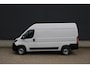 Peugeot Boxer 2.2 HDi 140PK L2H2 3,5T I Zwaar | Trekhaak 3.000KG Trekgewicht I Pack Techno I Verzwaarde vering I Navigatie | BPM vrij voor Ondernemers
