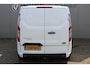 Ford Transit Custom 300 2.0-108pk TDCI L2H1 Trend. Erg nette Ford Transit Custom, die u nog jaren van dienst kan zijn ! Airco, voorraamverw., trekhaak, cruise control, camera, parkeersensoren v+a, 3-zits, laadruimte betimmerd etc.