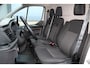 Ford Transit Custom 300 2.0-108pk TDCI L2H1 Trend. Erg nette Ford Transit Custom, die u nog jaren van dienst kan zijn ! Airco, voorraamverw., trekhaak, cruise control, camera, parkeersensoren v+a, 3-zits, laadruimte betimmerd etc.