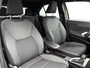 Toyota Yaris Cross 1.5 Hybrid Dynamic Limited + | BTW Voertuig | Dealer Onderhouden | Stoelverwarming | Parkeersensoren | Climate Control | Cruise Control Adaptive | Achteruitrijcamera | Apple CarPlay/Android Auto |