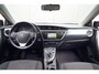 Toyota Auris 1.8 Hybrid Lease / Navi / Cruise / Afn. Trekhaak / All-season / 17 Inch LMV / Stoelverw.