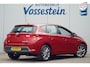 Toyota Auris 1.8 Hybrid Lease / Navi / Cruise / Afn. Trekhaak / All-season / 17 Inch LMV / Stoelverw.