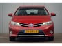 Toyota Auris 1.8 Hybrid Lease / Navi / Cruise / Afn. Trekhaak / All-season / 17 Inch LMV / Stoelverw.