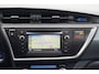 Toyota Auris 1.8 Hybrid Lease / Navi / Cruise / Afn. Trekhaak / All-season / 17 Inch LMV / Stoelverw.