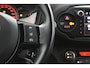 Toyota Yaris 1.3 VVT-i Orange Sport | Climate control | Cruise control | Parkeercamera | Trekhaak |