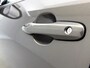 Toyota Yaris 1.5 Hybrid Executive | Lichte kleur half lederen interieur | Head-Up Display | Dodehoek detectie | stoel+Stuurverwarming | Parkeersensoren voor+achter |