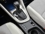 Toyota Yaris 1.5 Hybrid Executive | Lichte kleur half lederen interieur | Head-Up Display | Dodehoek detectie | stoel+Stuurverwarming | Parkeersensoren voor+achter |
