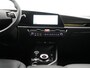 Kia Niro Hybrid 1.6 GDi DynamicLine PHEV 182pk Dealer O.H. | Trekhaak Afn. | Adaptive Cruise | Camera | Sportstoelen & Stuur Verwarmd | Sfeerverlichting | Keyless | Apple Carplay | Navigatie | DAB | Plug In Hybrid |