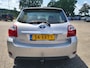 Toyota Auris 1.8 Full Hybrid Limited keurig nette in Nederland nieuw geleverde goed onderhouden auto!