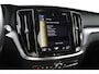 Volvo V60 2.0 B3 Advantage | Leder | Adaptive Cruise | BLIS | Trekhaak | Camera | CarPlay/Android Auto | Stoelverwarming | Stuurverwarming