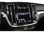 Volvo V60 2.0 B3 Advantage | Leder | Adaptive Cruise | BLIS | Trekhaak | Camera | CarPlay/Android Auto | Stoelverwarming | Stuurverwarming