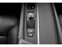 Volvo V60 2.0 B3 Advantage | Leder | Adaptive Cruise | BLIS | Trekhaak | Camera | CarPlay/Android Auto | Stoelverwarming | Stuurverwarming