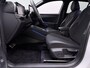 Volkswagen T-Roc R-Line First Edition 1.5 eTSI 150 PK Navigatie - 20 Inch - Trekhaak - Head-up display - Camera rondom - Demo!!!!