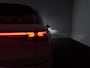 Volkswagen T-Roc R-Line First Edition 1.5 eTSI 150 PK Navigatie - 20 Inch - Trekhaak - Head-up display - Camera rondom - Demo!!!!