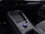 Volkswagen T-Roc R-Line First Edition 1.5 eTSI 150 PK Navigatie - 20 Inch - Trekhaak - Head-up display - Camera rondom - Demo!!!!