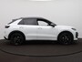 Volkswagen T-Roc R-Line First Edition 1.5 eTSI 150 PK Navigatie - 20 Inch - Trekhaak - Head-up display - Camera rondom - Demo!!!!