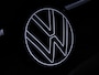 Volkswagen T-Roc R-Line First Edition 1.5 eTSI 150 PK Navigatie - 20 Inch - Trekhaak - Head-up display - Camera rondom - Demo!!!!