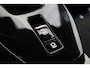 Toyota Urban Cruiser Dynamic 61 kWh, € 2.500  inruilvoordeel, Stuur & Stoel verwarming, 67kW DC, Camera!