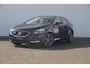 Volvo V40 T4 180PK Handgeschakeld Summum Achteruitrij camera/ Parkeersensoren achter/ Cruise Control/ BLIS/ Navigatie/ Leder