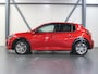 Peugeot e-208 Allure Pack 50kWh 136PK | 1ste eigenaar | ACCU 98% | Camera | AppleCarPlay/Android | Armsteun | LEER/Stof | LED | Climate Control | AUTOMAAT | Parkeersensoren | Isofix | Privacy Glass |