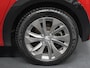 Peugeot e-208 Allure Pack 50kWh 136PK | 1ste eigenaar | ACCU 98% | Camera | AppleCarPlay/Android | Armsteun | LEER/Stof | LED | Climate Control | AUTOMAAT | Parkeersensoren | Isofix | Privacy Glass |